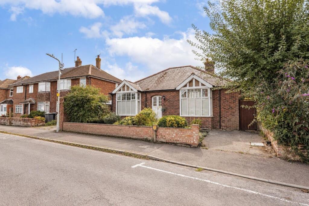 Main image of property: Cromwell Road, Canterbury