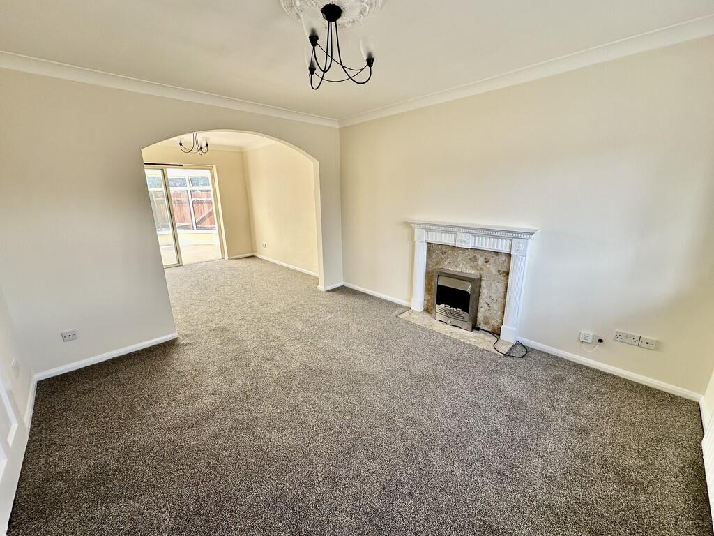 Pinefield Avenue, Barnby Dun, Doncaster - View 5