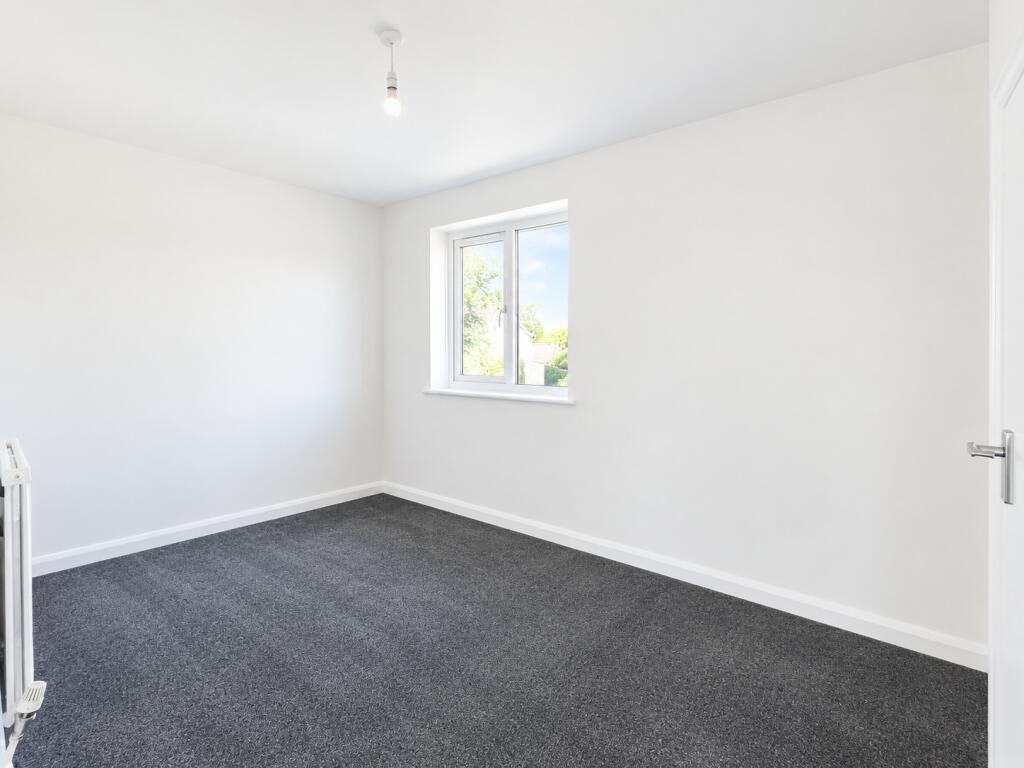 Apartment in East Hampshire, Alton - View 5