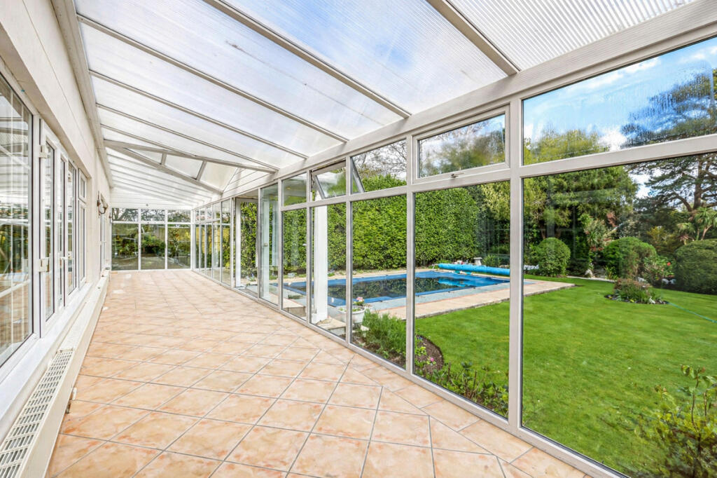 House in Bournemouth, Branksome Chine, Poole - View 5