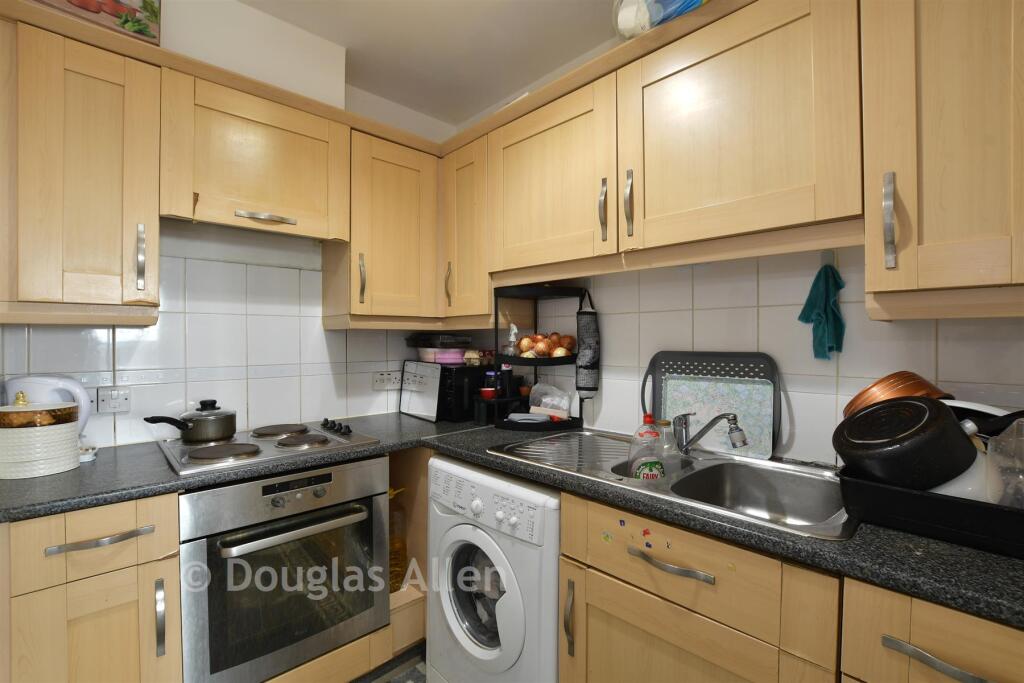 Main image of property: Eastern Avenue, Ilford, Essex