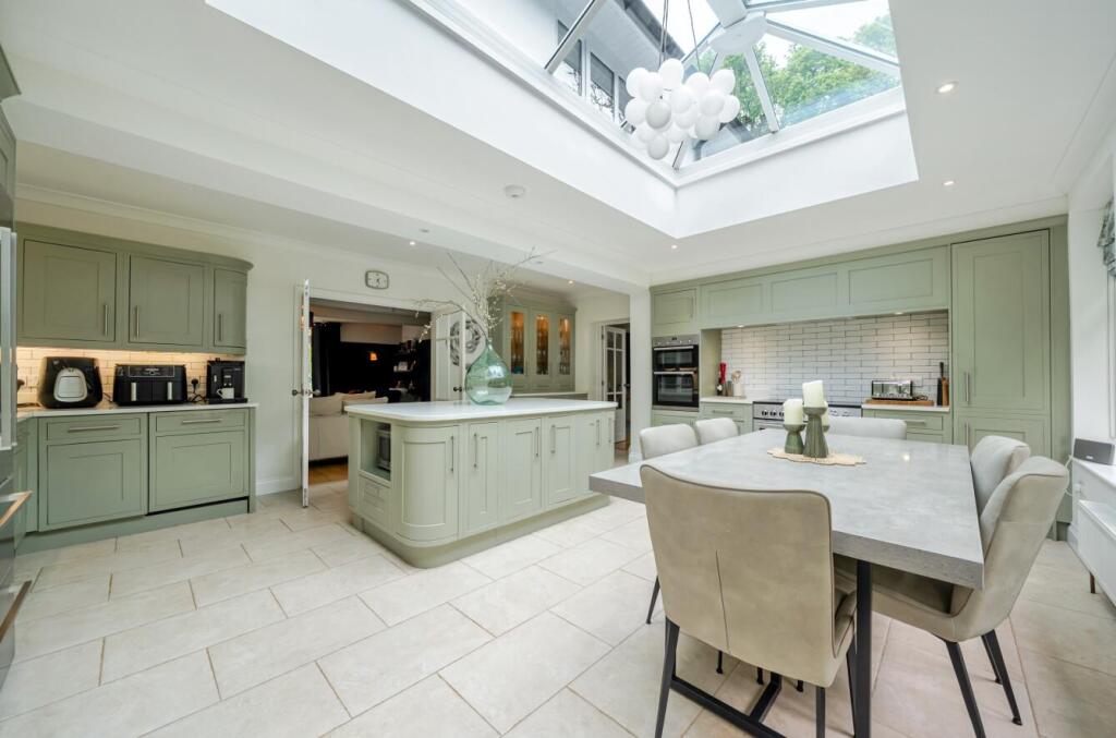 House in East Devon, Bystock, Exmouth - More