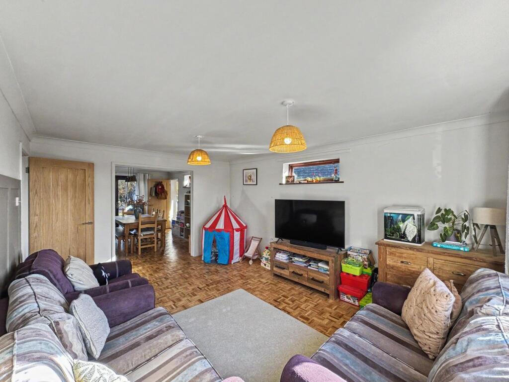 House in Ipswich - View 3
