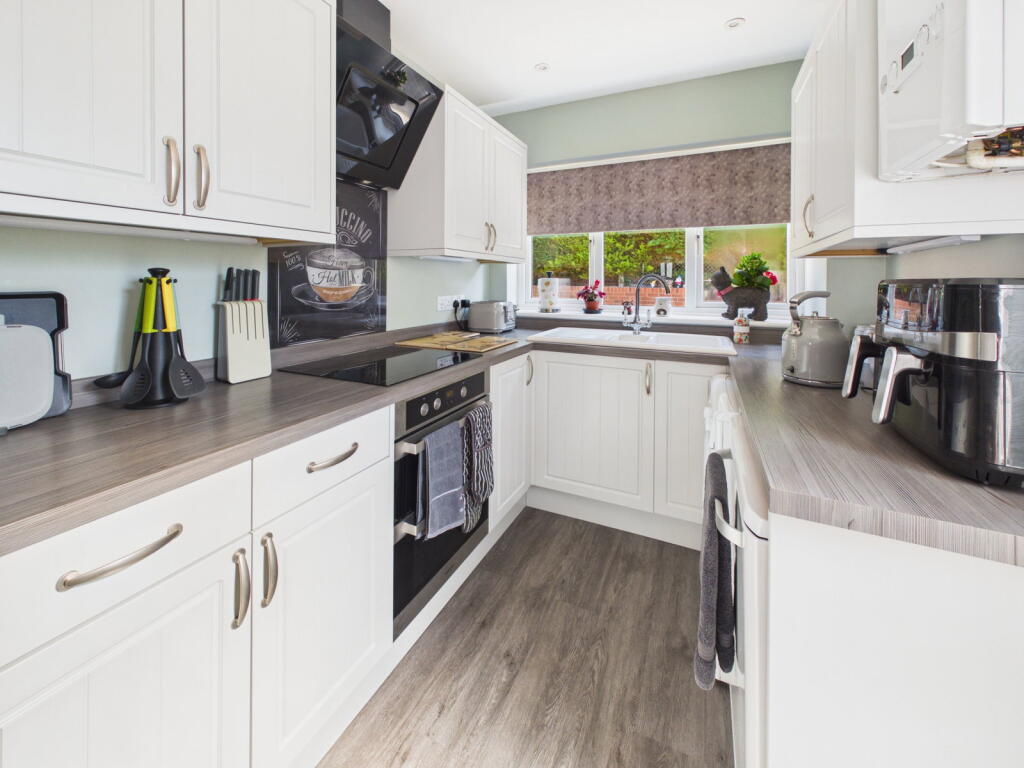 Washbrook View, Ottery St. Mary, EX11 1EP photo 4