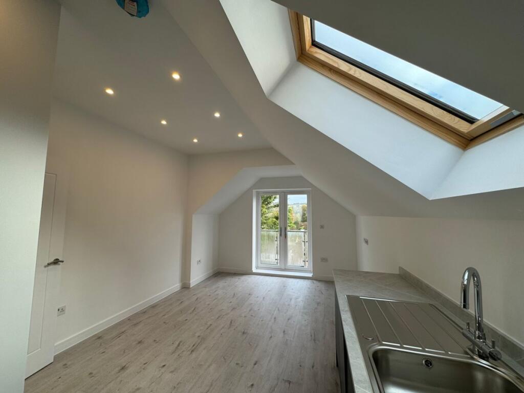 Apartment in Hemel Hempstead - View 5