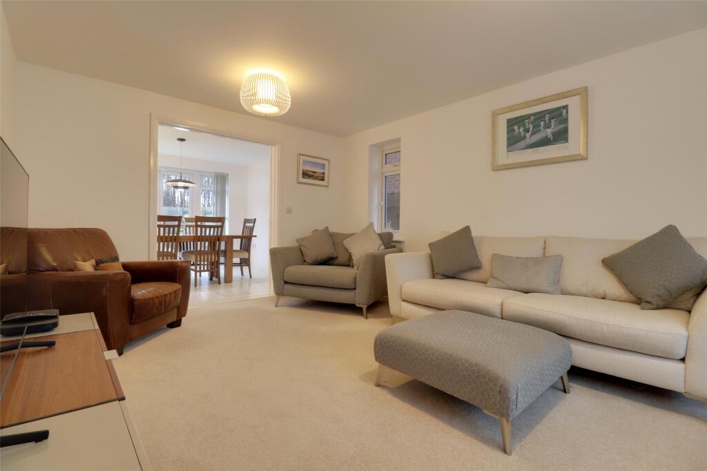 Hantone Close, Chivenor, Barnstaple, Devon, EX31 photo 2