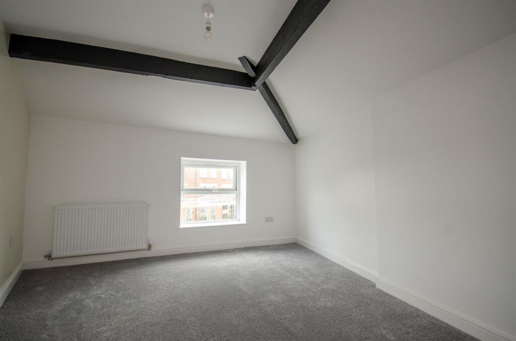Apartment in Preston - View 2