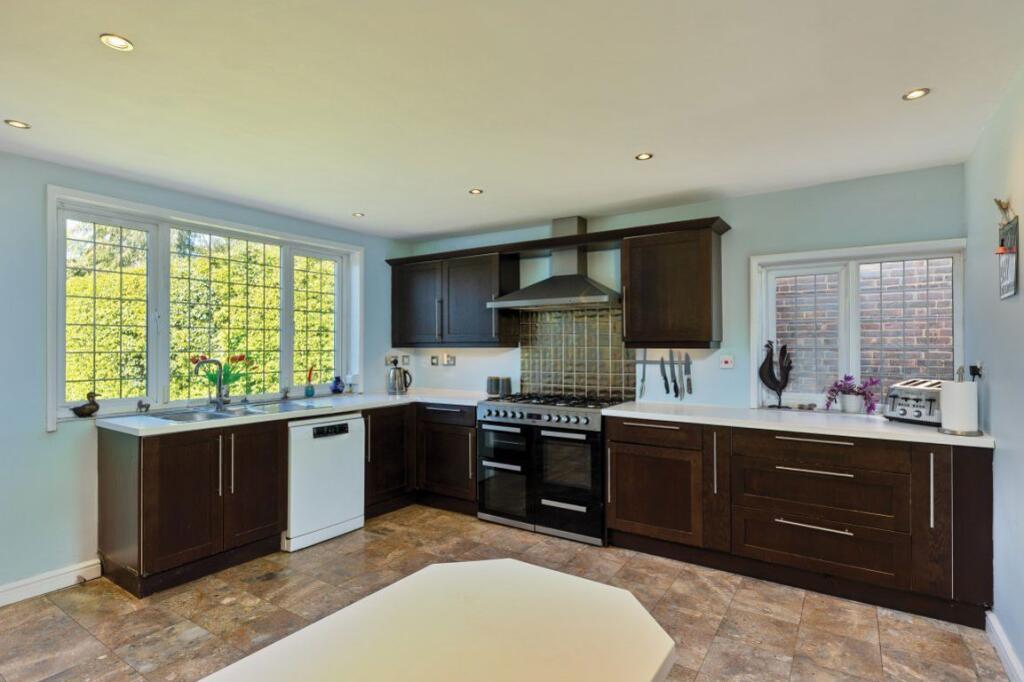 Main image of property: Maplescombe Lane, Farningham, DA4 0JY