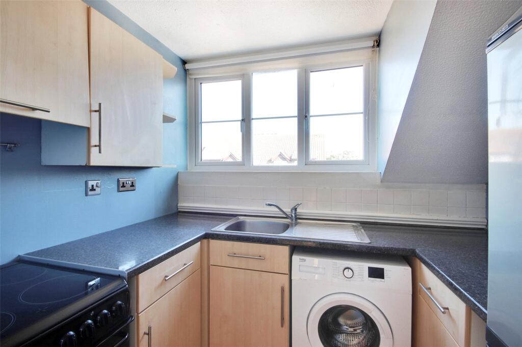 Apartment in Dartford - View 4