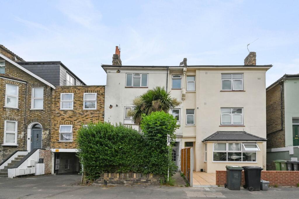 Main image of property: Eastdown Park, Hither Green, London, SE13 5HU