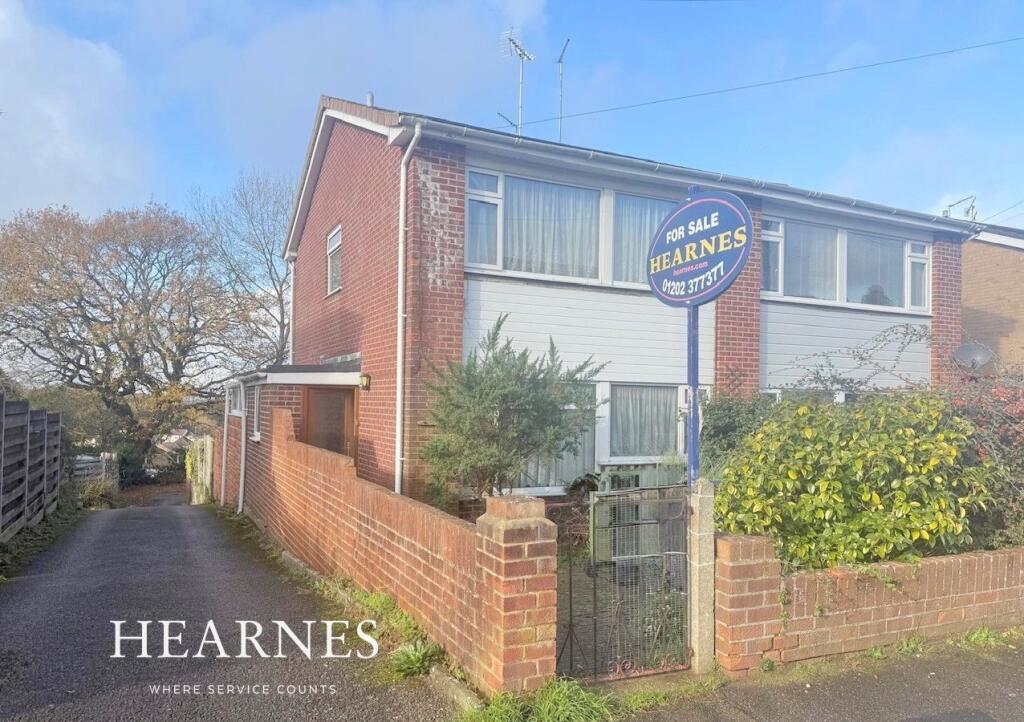 3-bed terraced on Haymoor Road, Oakdale, Poole, BH15, £285,000
