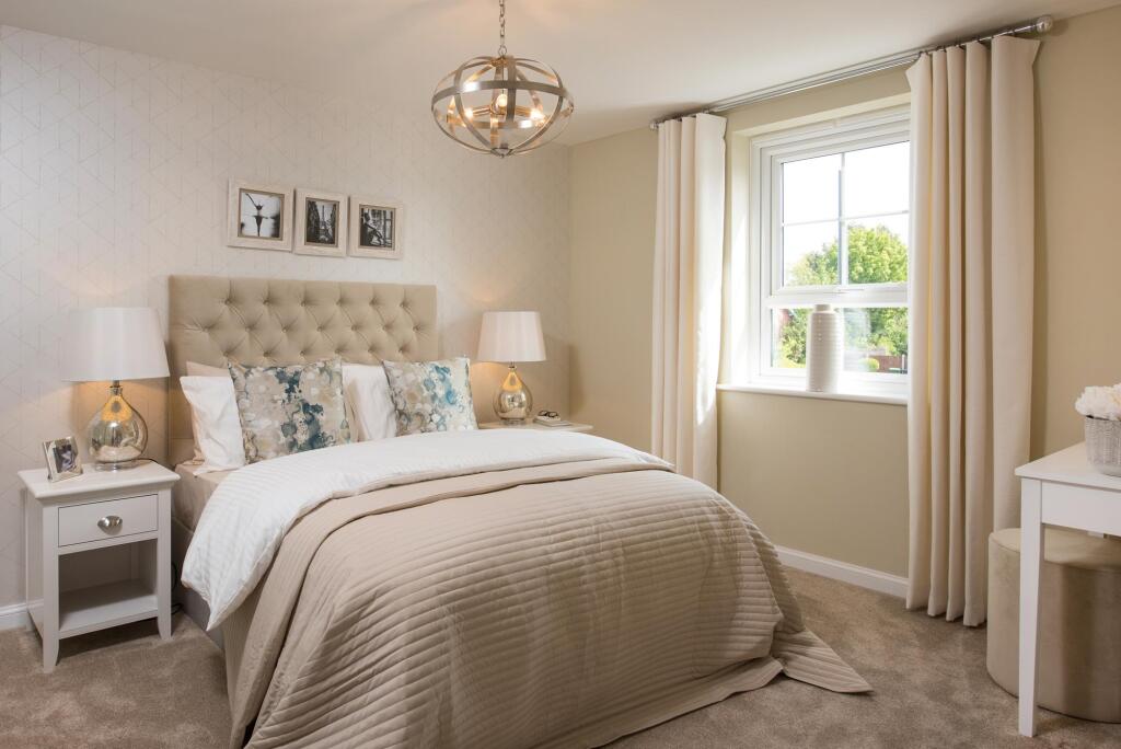 House in East Staffordshire, Uttoxeter - More