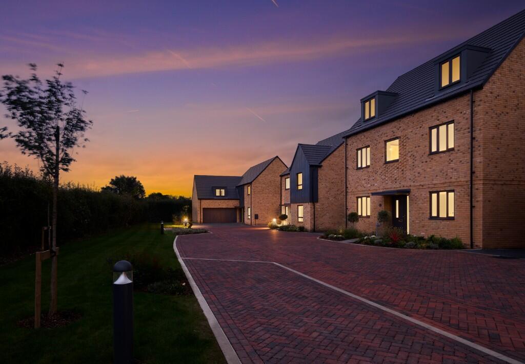 Main image of property: Stocks Lane,
Kelvedon Hatch,
Brentwood,
CM150BN