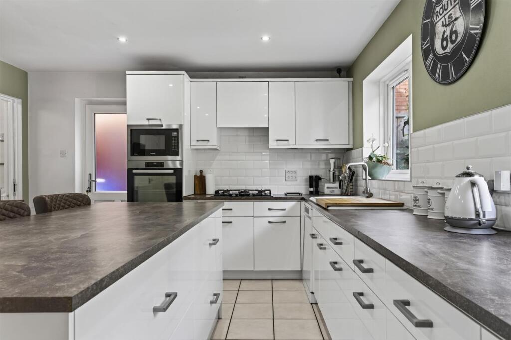 House in Upton, St Crispin's - View 4