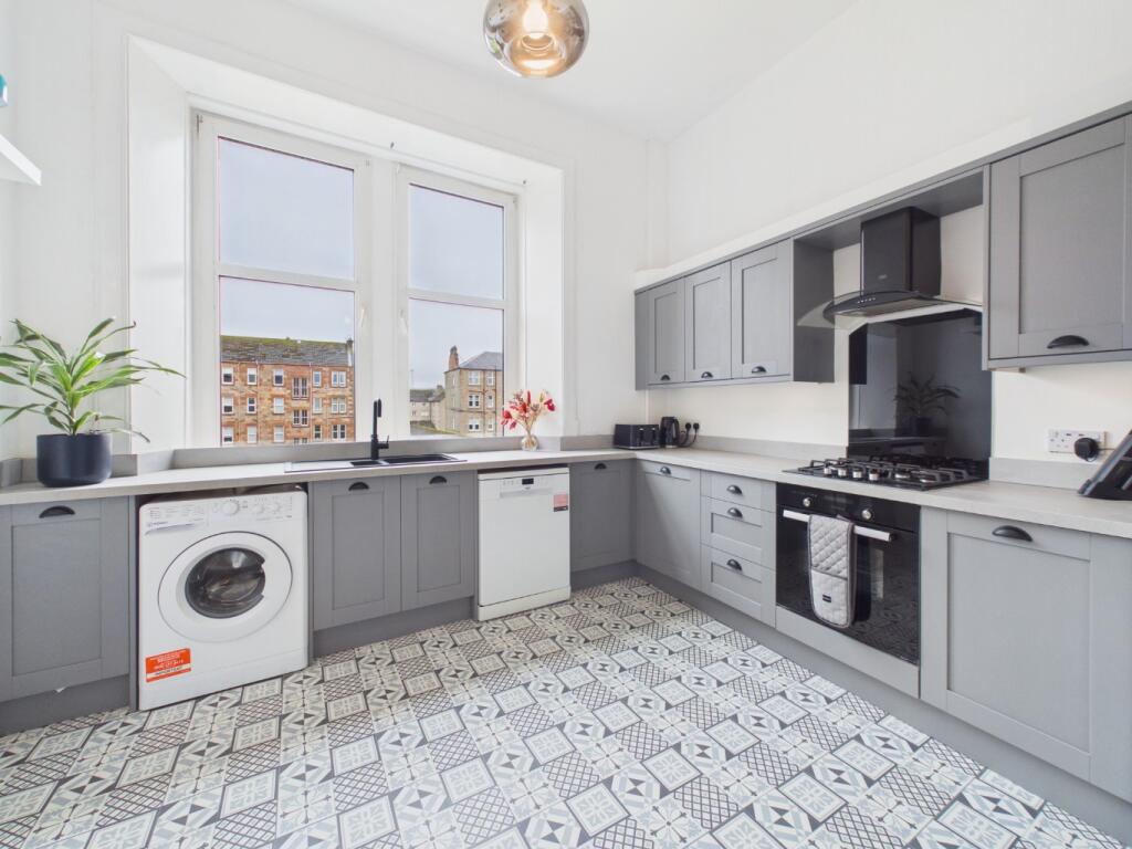 Apartment in Paisley - More