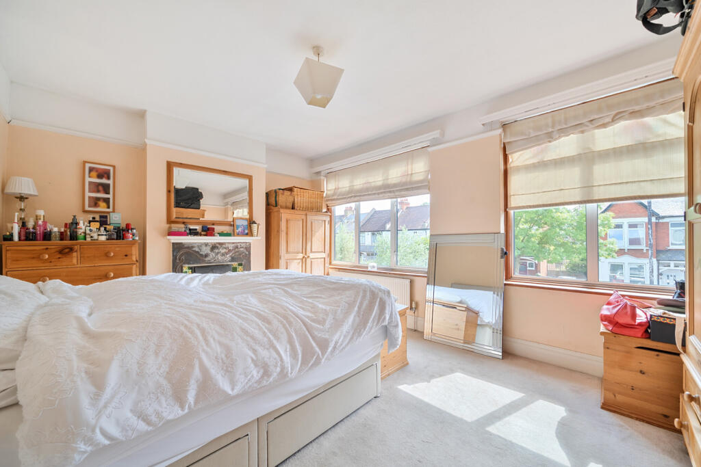House in London, Anerley - More