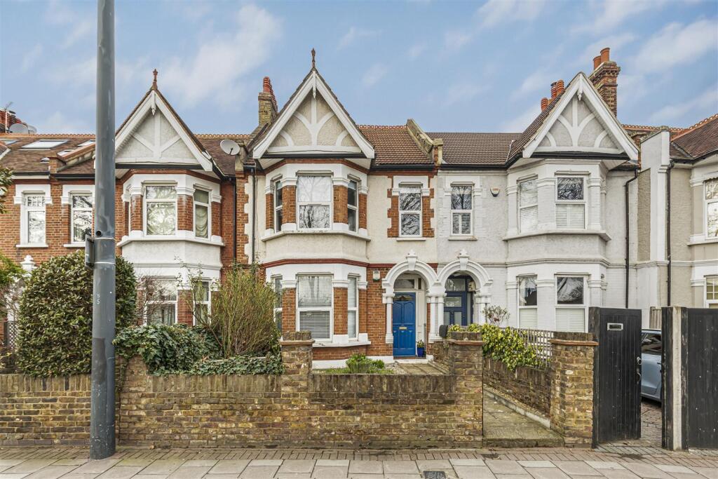 Main image of property: Upper Richmond Road West, East Sheen, SW14