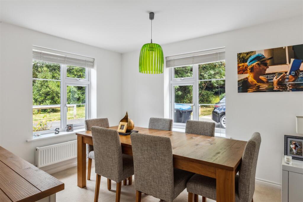 House in Redhill - View 5