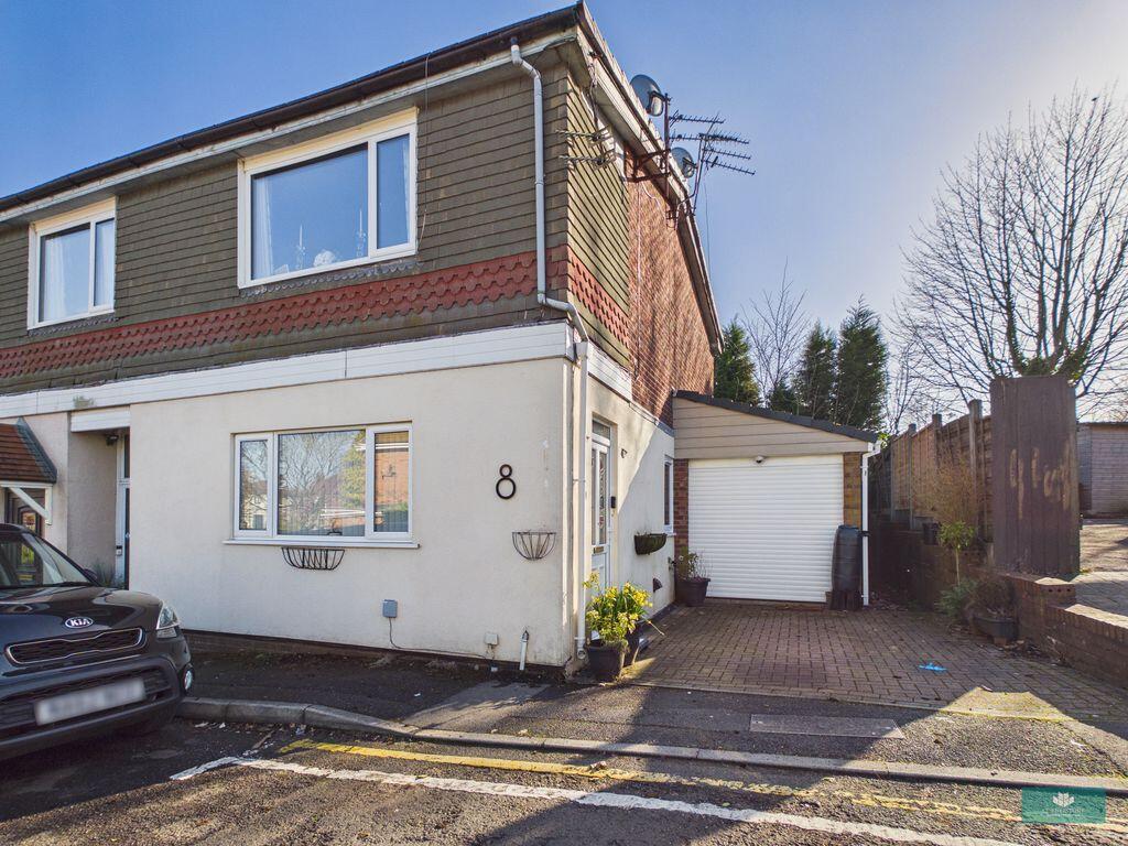 Main image of property: The Gabriels, High Crompton