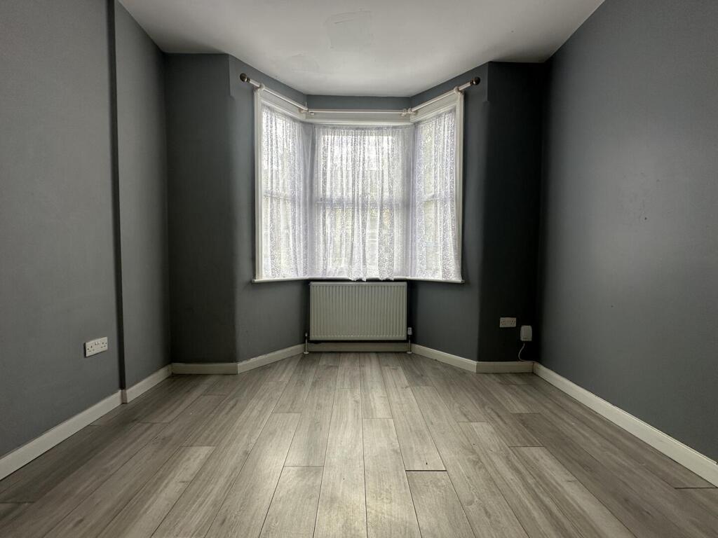 House in London - View 4