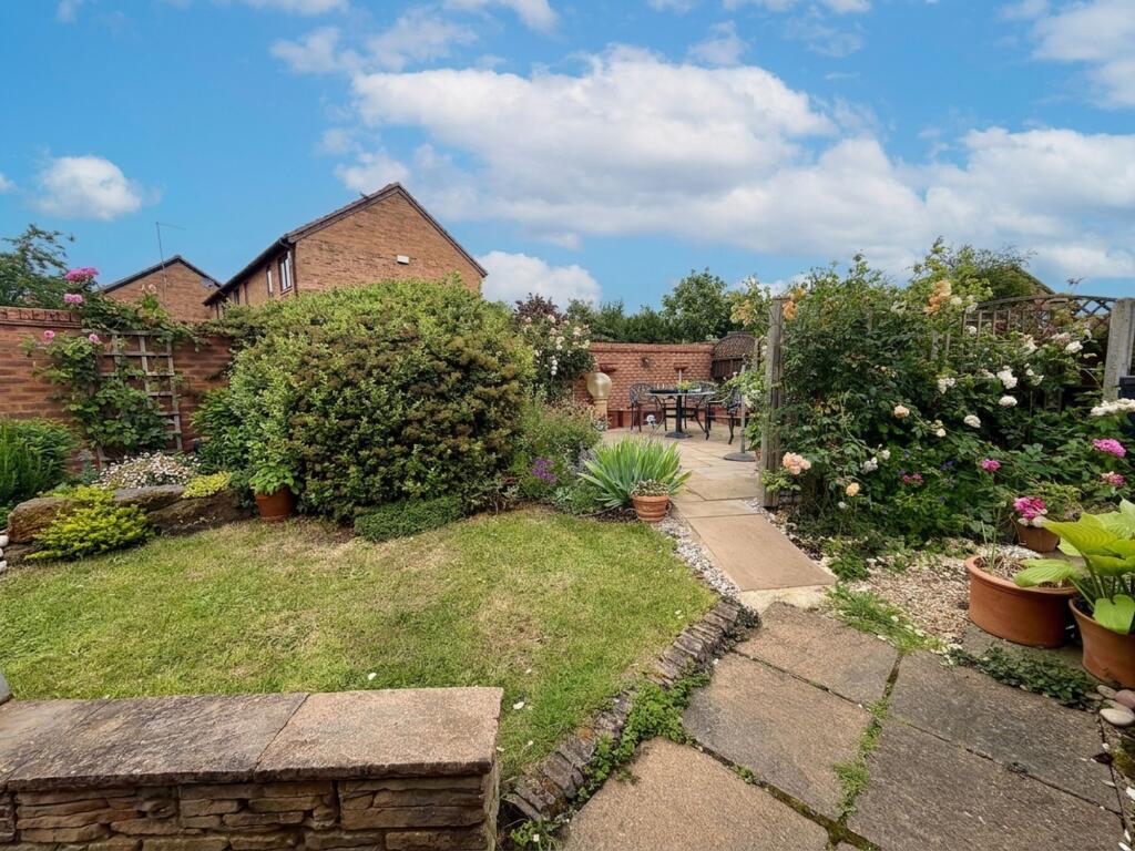 Hockliffe Brae, Walnut Tree, MK7 - View 2