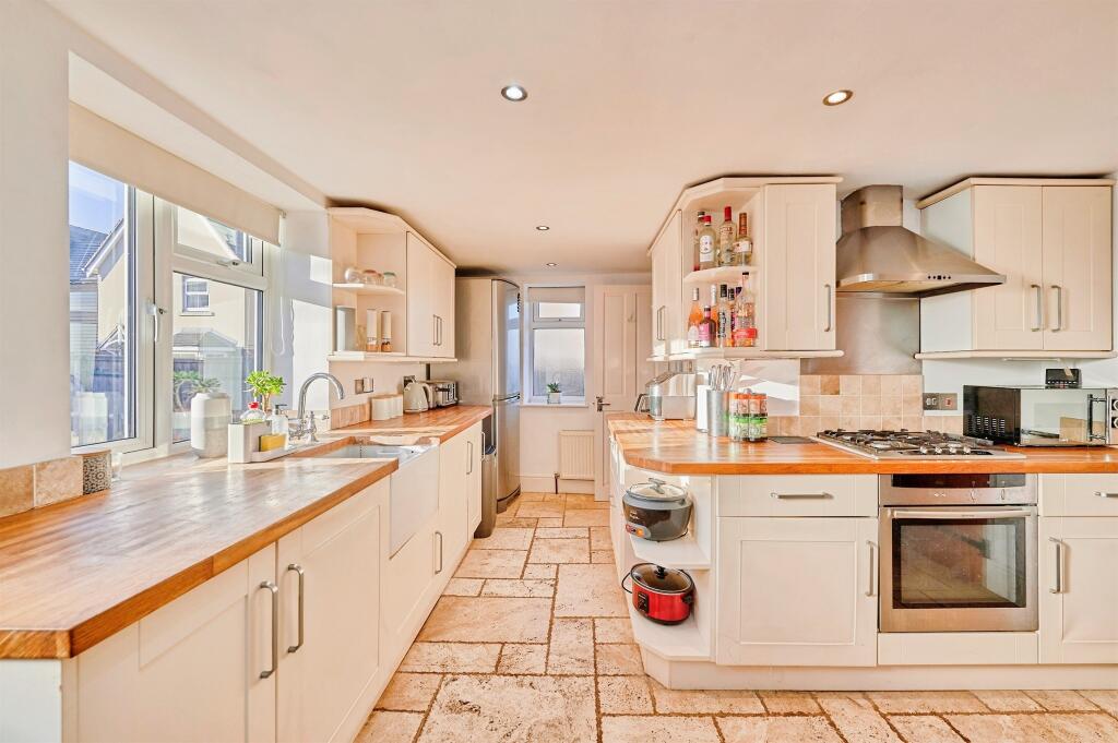 Debden Road, Saffron Walden photo 2