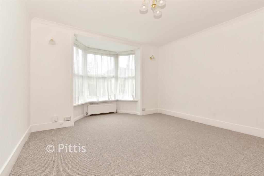 House in Freshwater, Isle of Wight - View 3