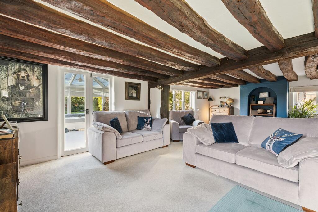 House in Edlesborough, Buckinghamshire - View 3