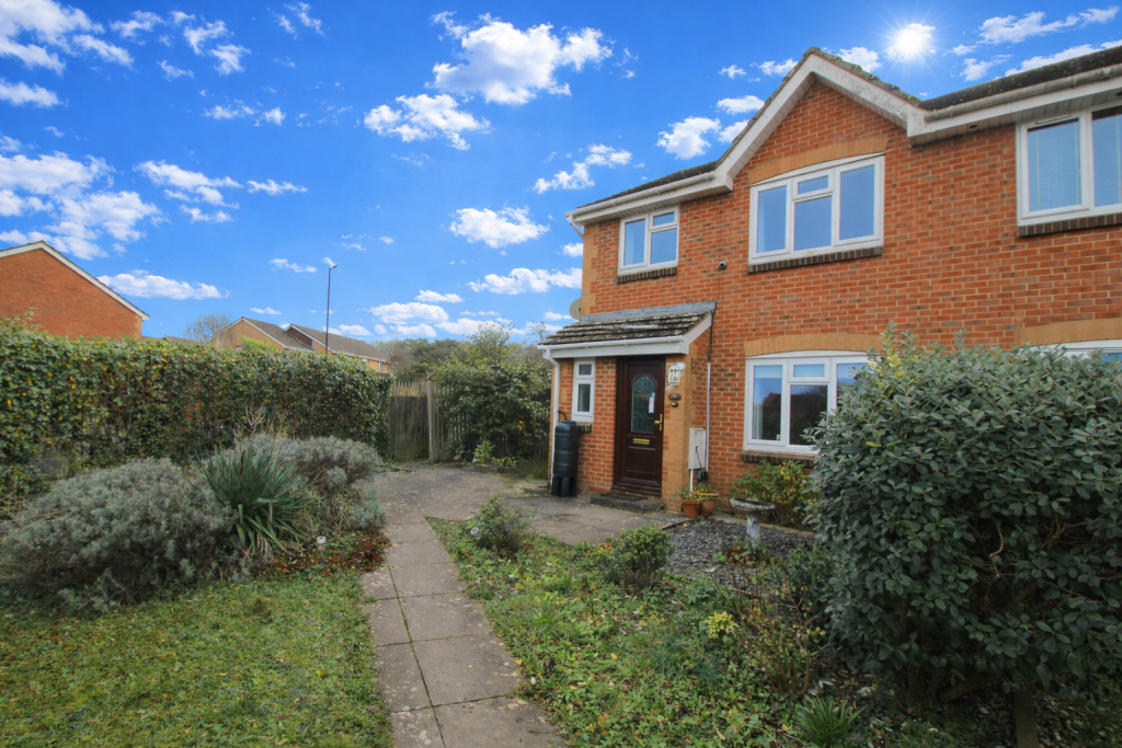 Main image of property: Gaunts Close, Portishead, Bristol, BS20 8BL