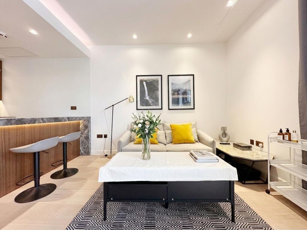 Main image of property: Lincoln Square, Holborn, WC2A
