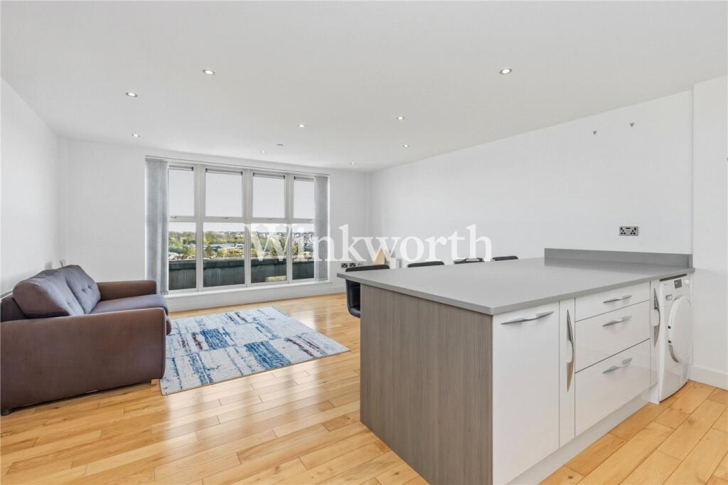 Main image of property: Chase Side, London, N14