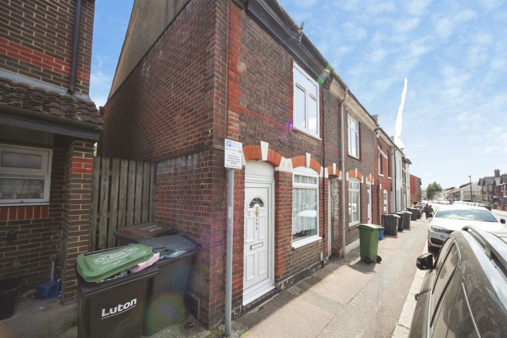 Main image of property: High Town Road, Luton