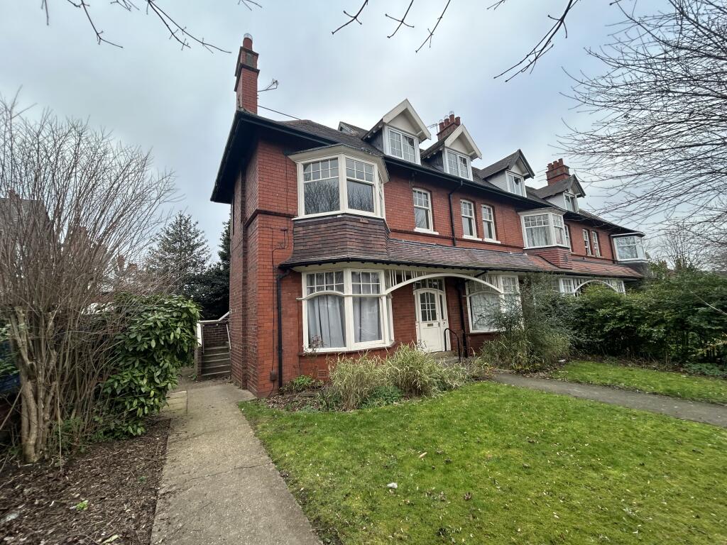 Main image of property: 3 Imperial Crescent, DN2