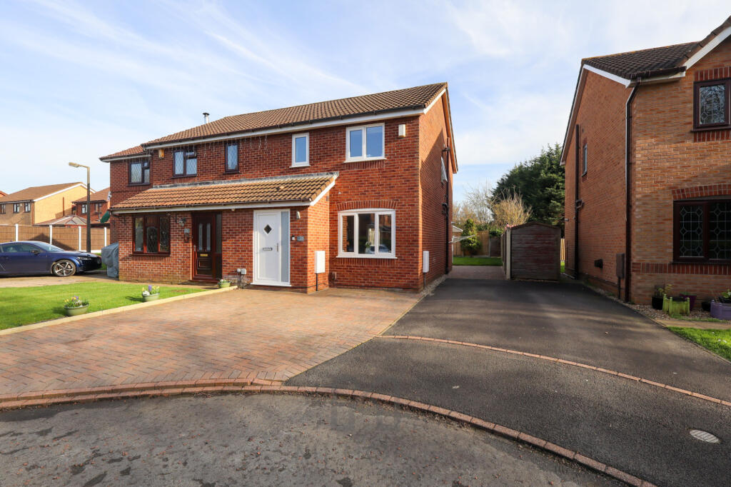 Main image of property: Eskham Close, Wesham, Preston, PR4