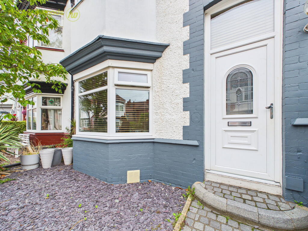 House in Wirral, Liverpool City Region - View 5