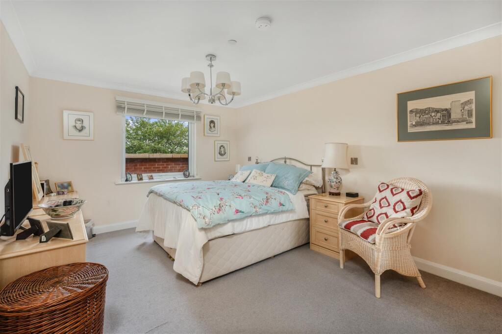 Apartment in Oxford - More