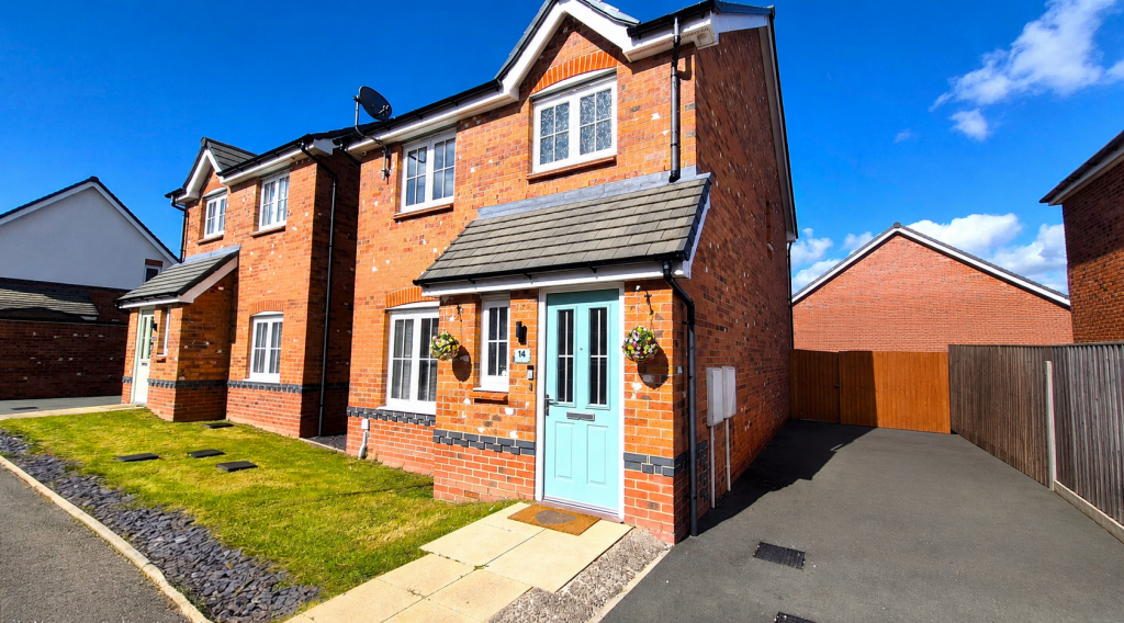 Main image of property: Ffordd Madog, Oakenholt, Flint, Flintshire