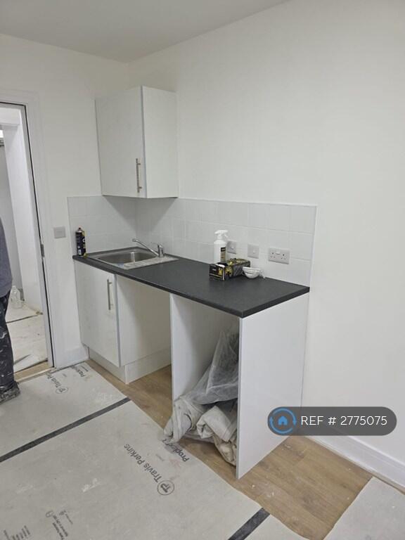 1 bedroom flat share for rent