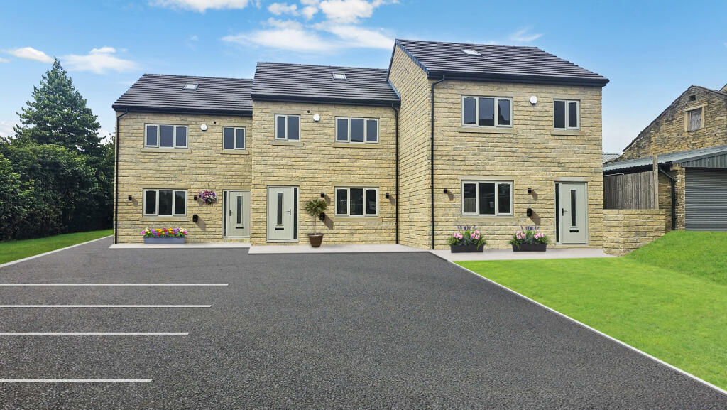 4-bed terraced on Keighley Road, Illingworth, Halifax, £299,950