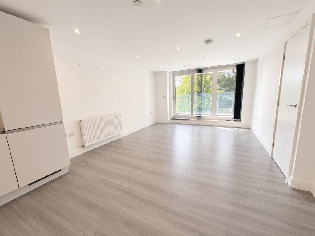 Apartment in Bournemouth - View 2
