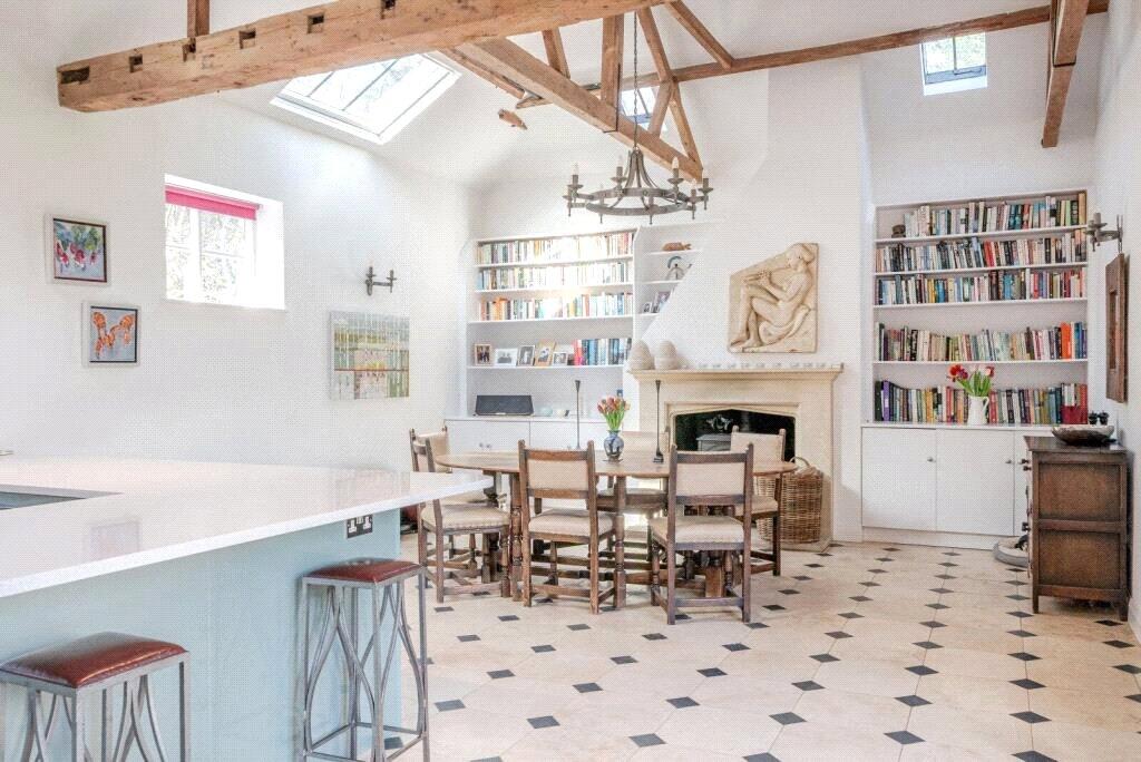 House in Kingston upon Thames - View 4