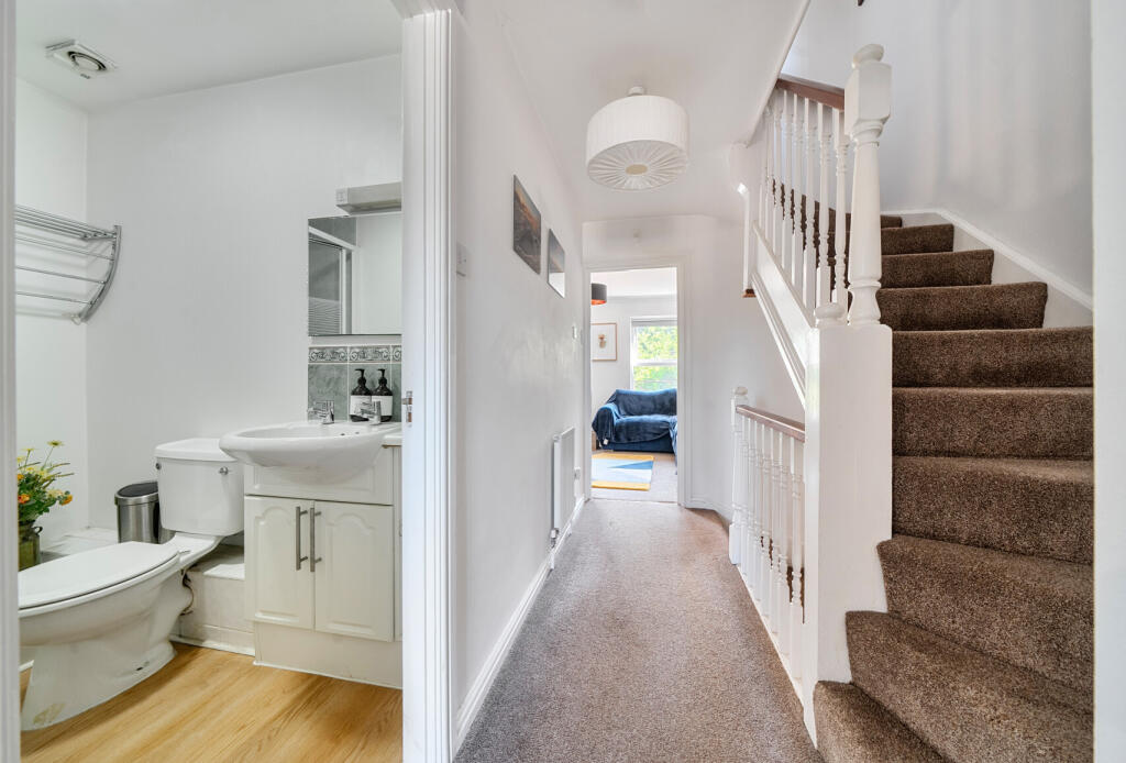 House in Sevenoaks, Montreal Park, Riverhead - View 5