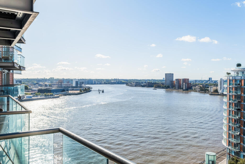 Main image of property: Fairmont Avenue, London, E14