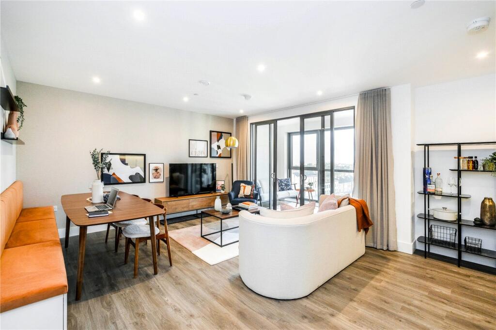 Main image of property: Poplar Walk, Croydon, CR0