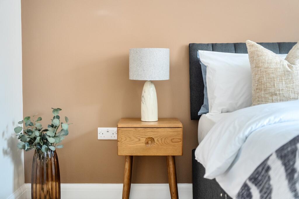 Apartment in Winchester, Northbrook, Bishop's Waltham - More