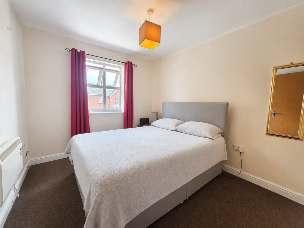 Apartment in Bolton - More