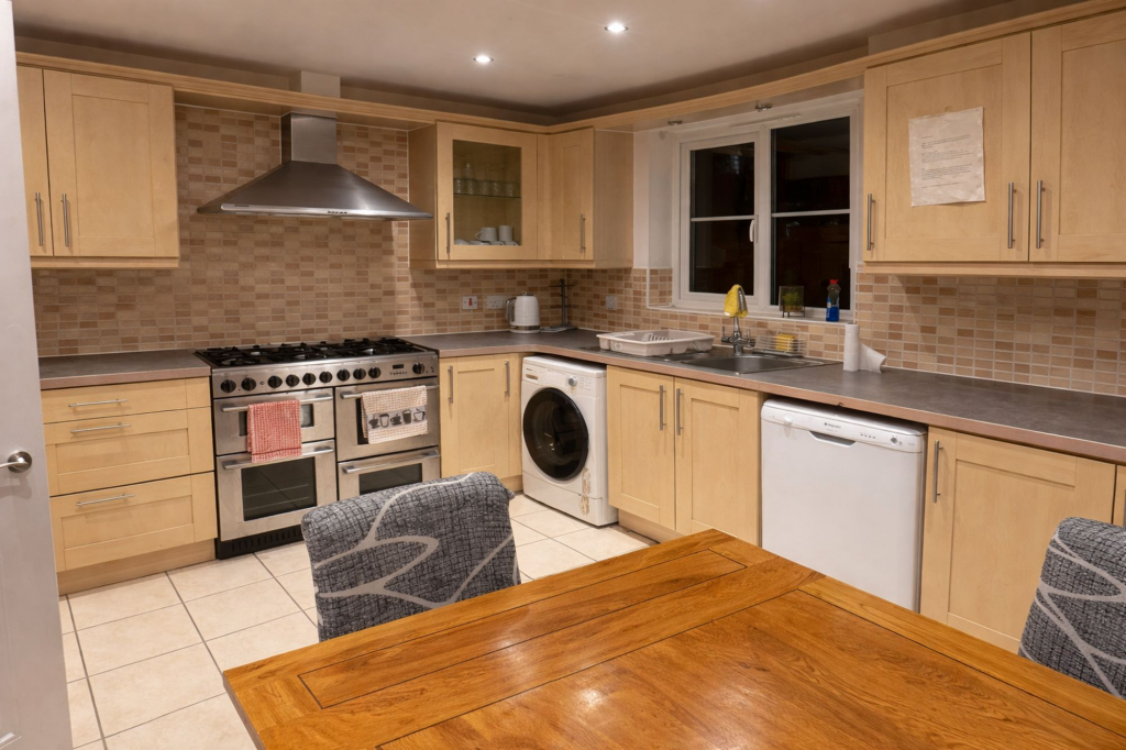 Deneb Drive, Swindon, SN25 photo 3