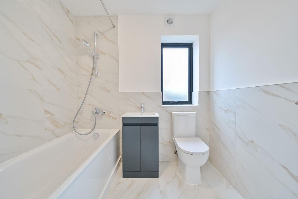 Main image of property: 263 High Street, ME1