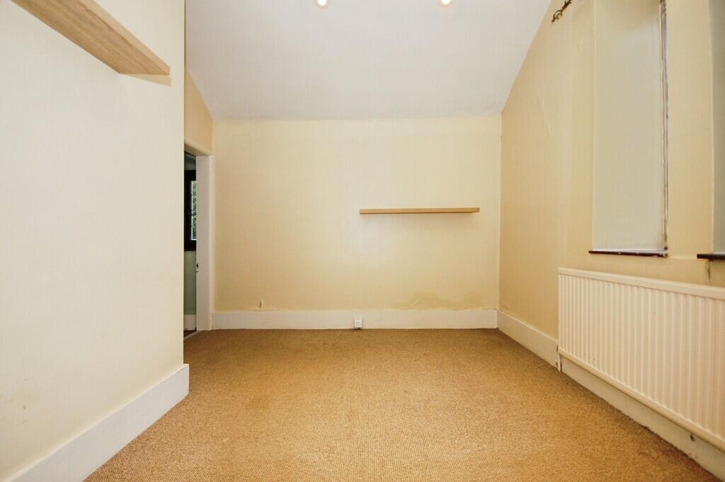 Apartment in Tonbridge - More