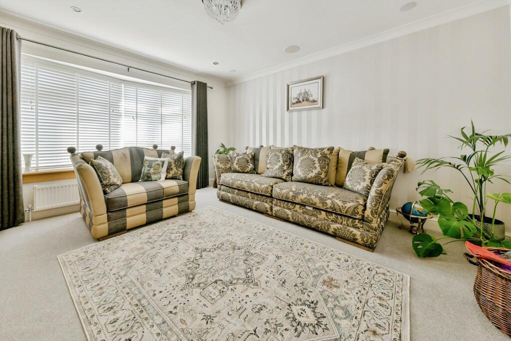 House in Stevenage - More